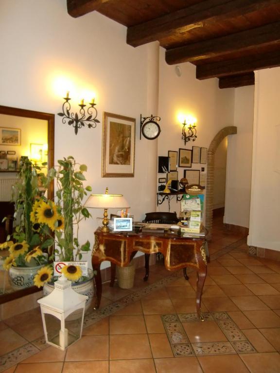 Mondo Antico B&B Cesena Ngoại thất bức ảnh